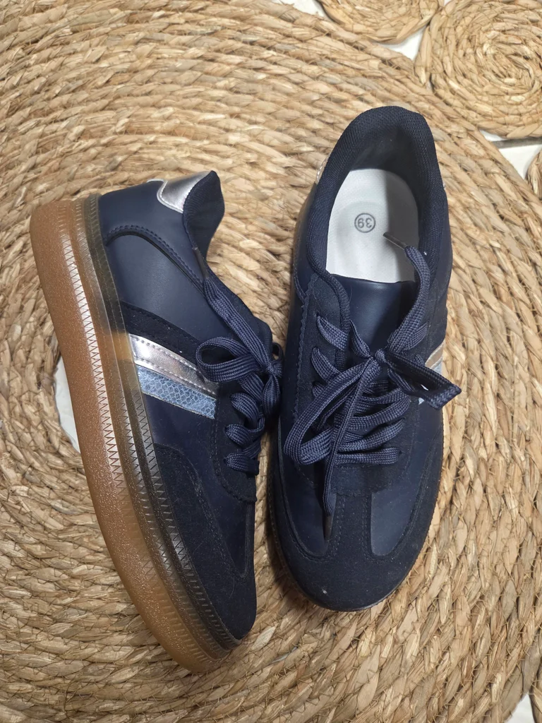 Basket bleu